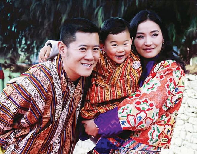 Her Majesty Queen Jetsun Pema became the youngest queen in history in 2011, when the then-21-year-old married Bhutan’s “Dragon King”, His Majesty King Jigme Khesar Namgyel Wangchuck. A modern woman of the world, Her Majesty was raised in Bhutan, studied in India and read International Relations and Art History at Regent’s College in London. This impossibly striking Queen is also a loving mother to the heir apparent to the Dragon Throne, and dedicates her life to the public servitude of the Bhutanese people, spending most of her time touring the country on foot to reach the remotest regions with His Majesty. 