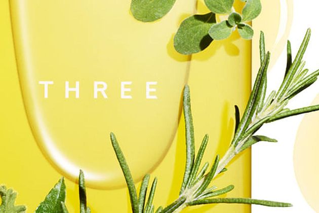 THREE-Cleansing Oil