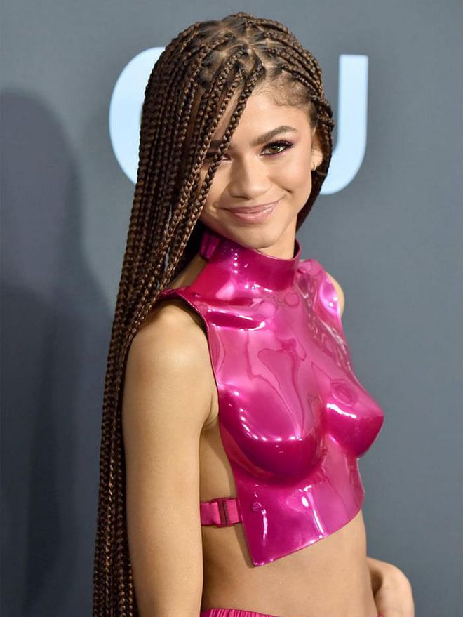 zendaya-attends-the-25th-annual-critics-choice-awards-at-news-photo-1578875358_re