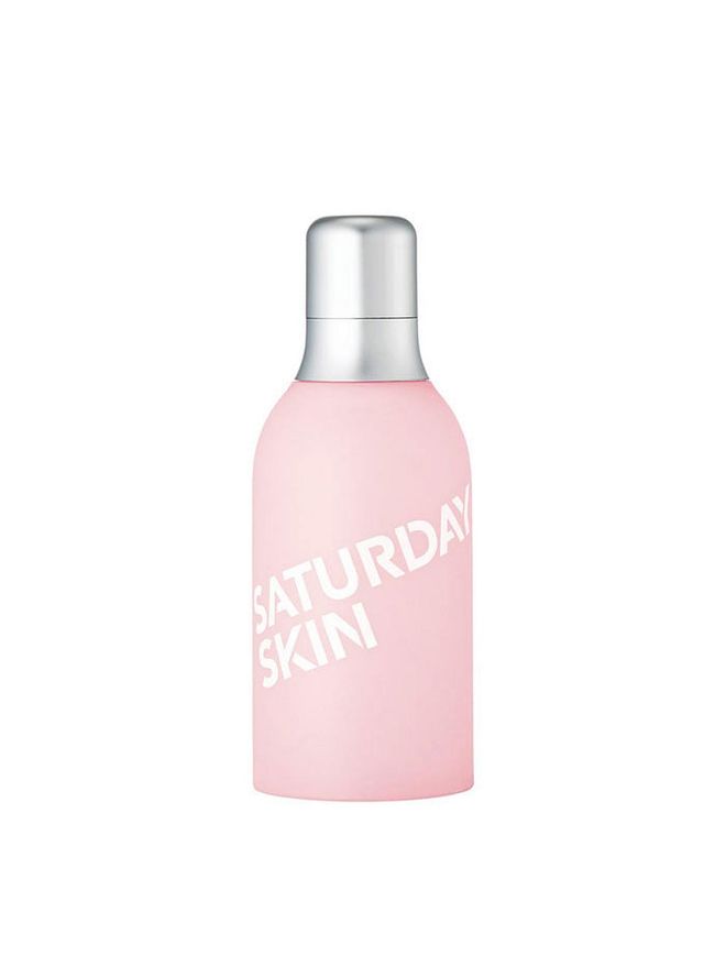 A hydrating mist housed in the cutest millennial pink packaging that is oh-so-Instagrammable? Who can resist? The perfect antioxidant-packed office companion to combat the air-conditioned environment. 