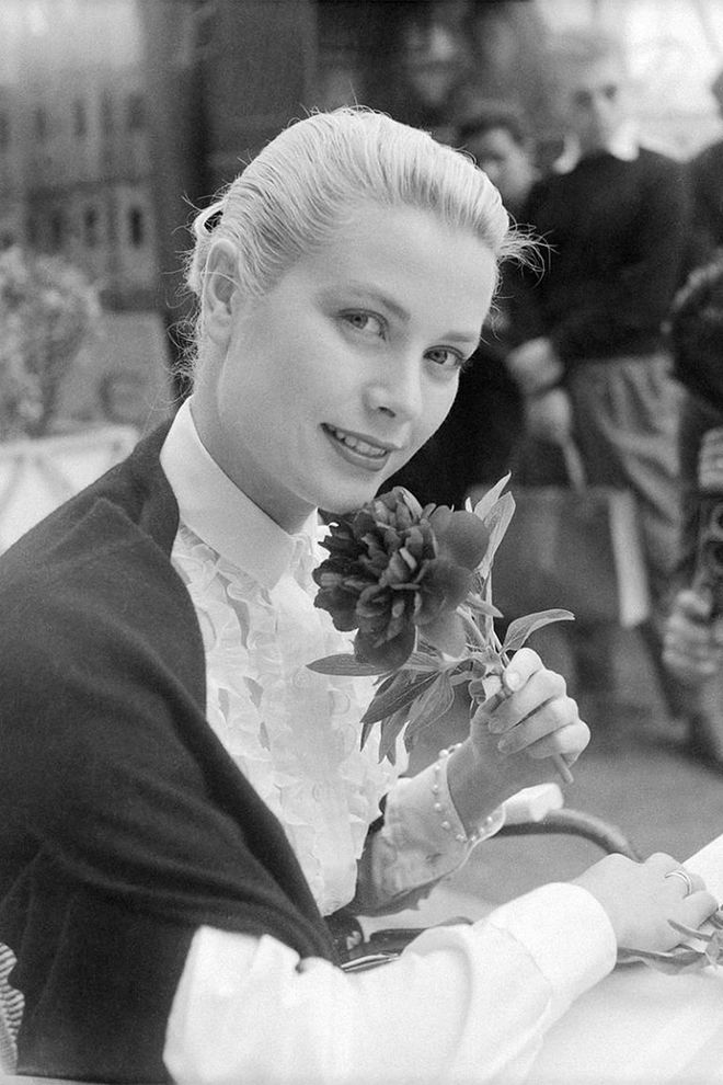 Prior to her win, Grace Kelly was nominated for Best Actress in a Supporting Role in the 1953 film Mogambo. That year, she lost to Donna Reed in From Here to Eternity.
Photo: Getty