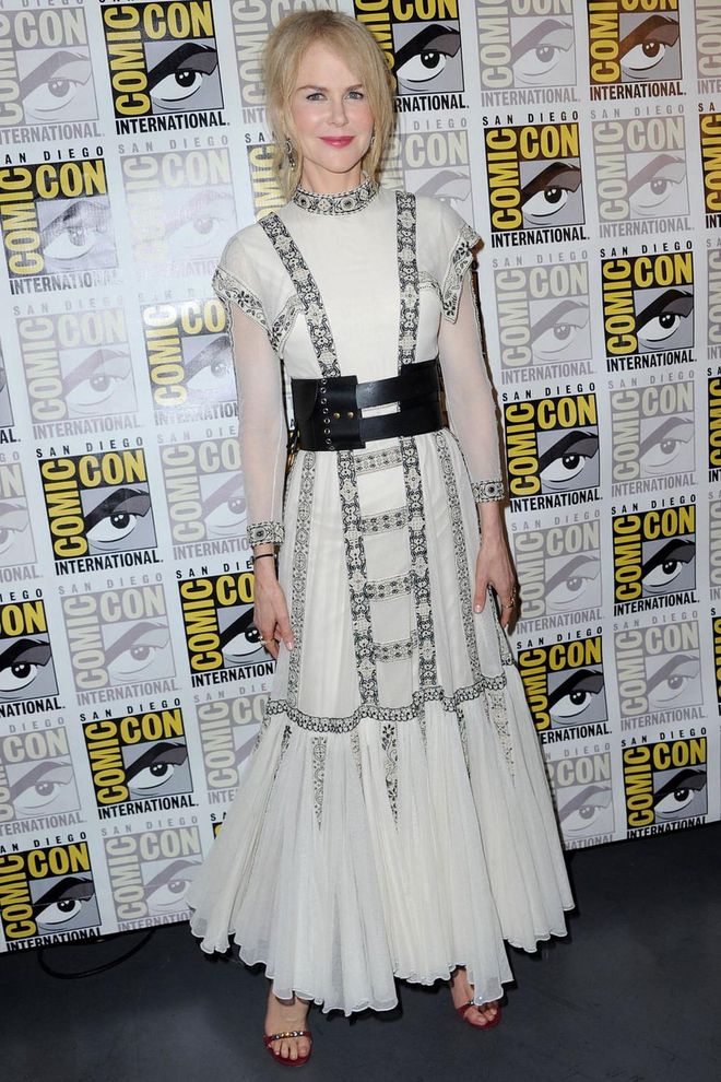Nicole Kidman added an edge to her delicate Dior gown with a statement belt, at the theatrical panel at Comic-Con.
Photo: Getty