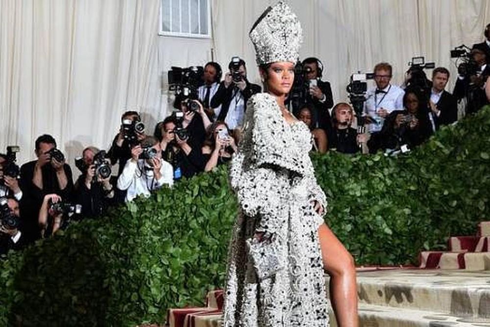Rihanna at the Met Gala featured image