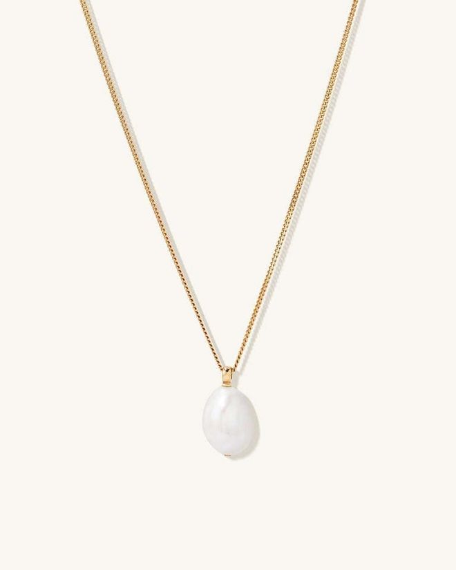 Bold Pearl Pendant Necklace, US$148 (S$204), Mejuri
