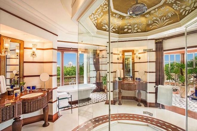 I mean, being able to see one of the most famous, iconic and impressive buildings in the world isn't something you get every day now, is it? Well, at the Oberoi Amarvilas hotel in the city of Agra there's a bath with direct views of the Taj Mahal. Incredible.