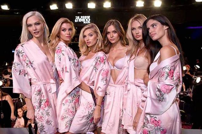 Karlie Kloss, Stella Maxwell, Elsa Hosk, Romee Strijd and Sara Sampaio backstage at the 2017 Victoria's Secret Fashion Show.