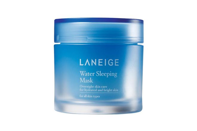 This new and improved version of the iconic sleeping mask now locks in moisture and removes toxins from skin as you snooze.