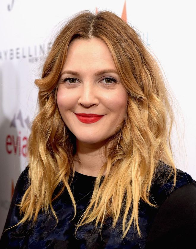 WEST HOLLYWOOD, CA - JANUARY 22:  Actress Drew Barrymore attends The DAILY FRONT ROW "Fashion Los Angeles Awards" Show at Sunset Tower on January 22, 2015 in West Hollywood, California.  (Photo by Jason Kempin/Getty Images for the DAILY FRONT ROW)