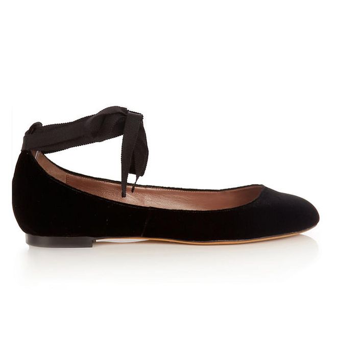 Tabitha Simmons' chic ballet pumps are proof that flats can be every inch as feminine as a pair of heels. 