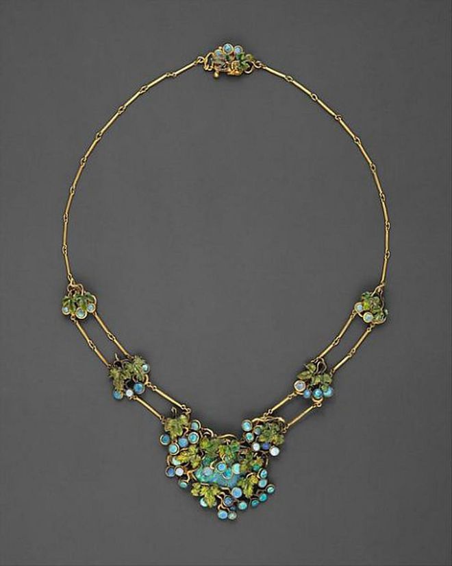 The Met has all kinds of jewelry on display- from ancient Roman cameos, to this Art Nouveau necklace designed by Louis Comfort Tiffany (the son of the founder of the legendary brand) in 1904.