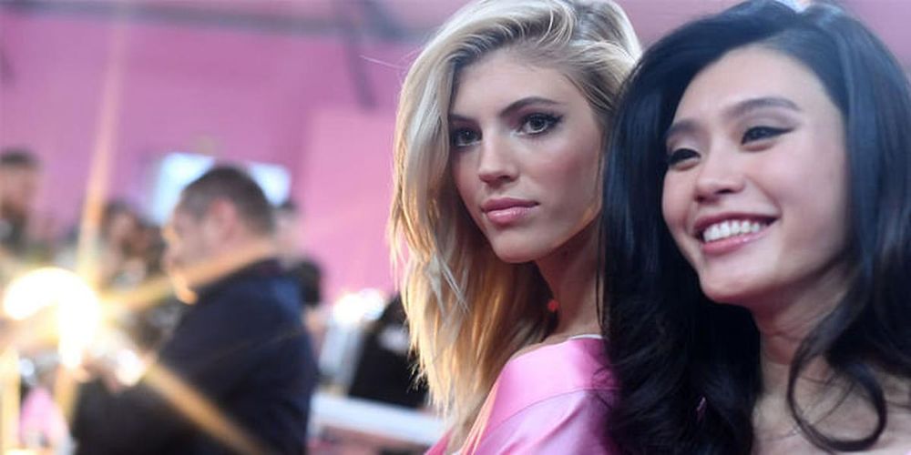 The Easy Volumising Hair Trick From The Victoria's Secret Show