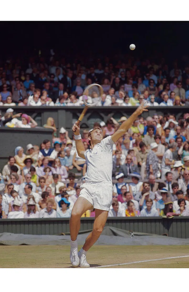 Photo Vintage Tennis John Newcombe (Australie) à Wimbledon 1969, Tirage Ancien