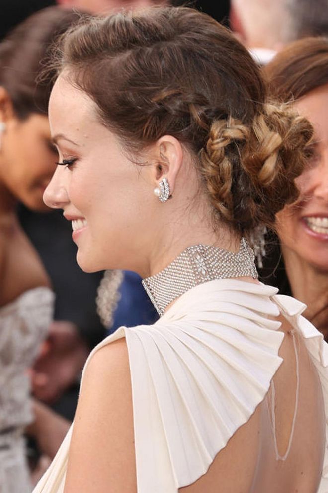 Olivia Wilde's braided bun is an uncomplicated way to create a sophisticated style. Photo: Getty