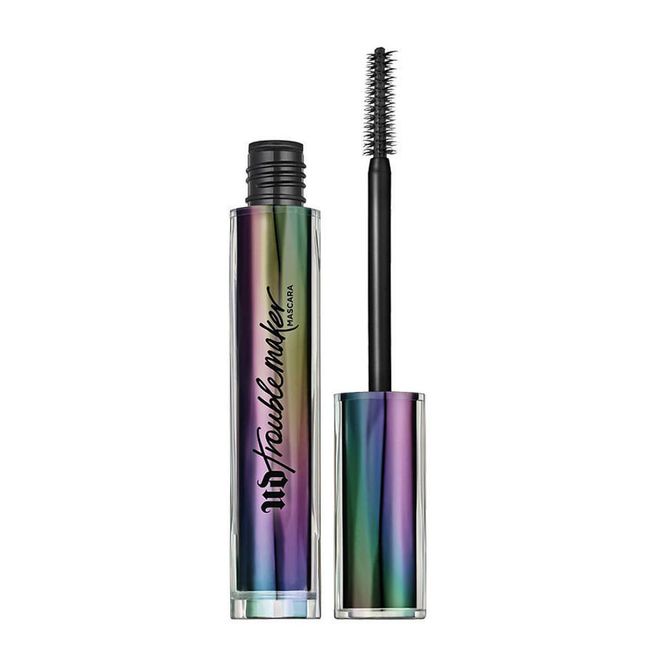As its name suggests, this mascara is for those looking to push boundaries and have loads of fun while at it. The custom-design brush has tiny precision hooks to grab even the tiniest of lashes, coating them with its long-lasting formula. Made with a combination of hollow silica and ultra-light fibres, this mascara boosts lash volume without weighing them down. It is also fortified with nourishing ingredients like vitamin E and panthenol so lashes are kept supple and soft. And to seal it all in, special polymers help the mascara to adhere to your lashes with zero smudging and flaking.