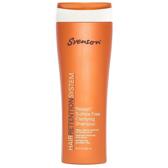 Formulated to detoxify scalps congested with built up sebum, grime and product residue, this shampoo also contains peptides and antioxidants to strengthen and protect hair health.