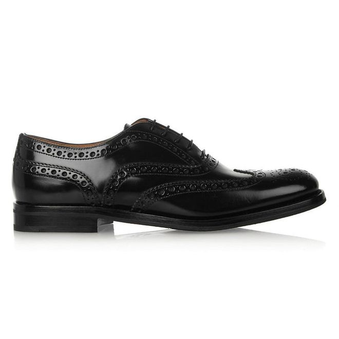 Wear a pair of classic brogues with tailored black trousers for smart, androgynous appeal. 