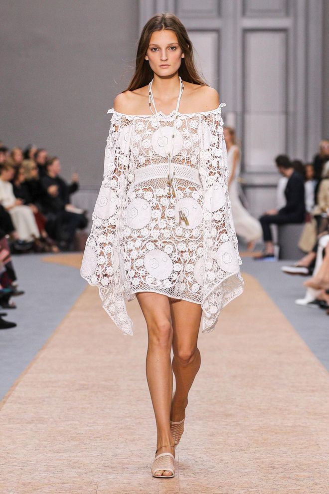 Then-creative director of Chloé, Clare Waight Keller, referenced Arabesque architecture for the house's 2016 summer collection.

Breezy dresses, peasant tops and festival-appropriate numbers were rendered in a delicate lacework of motifs and patterns. 