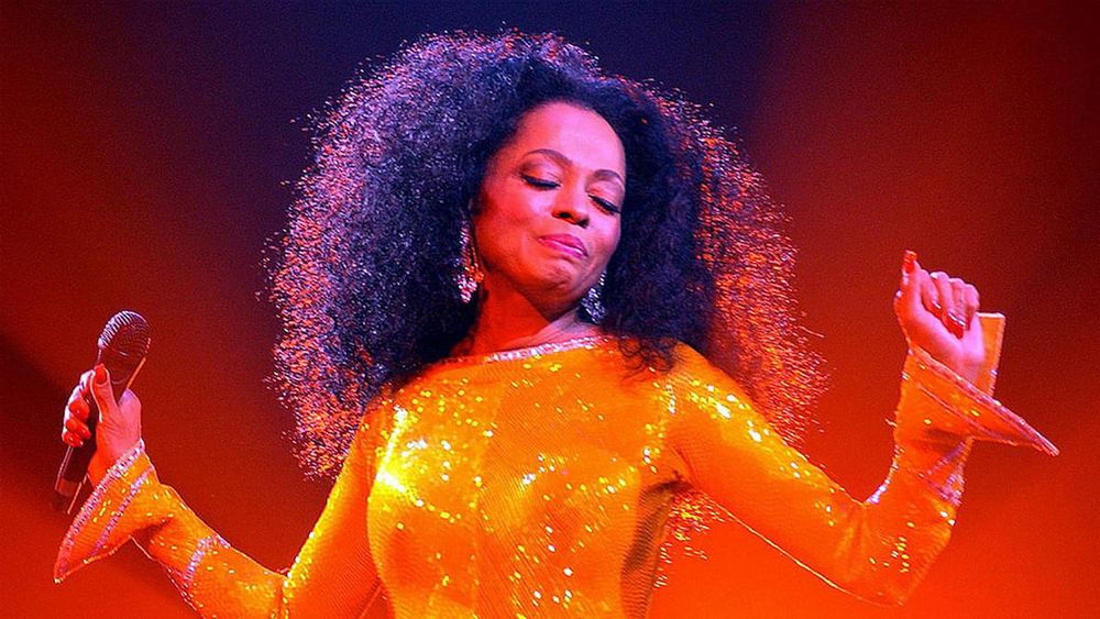 Singer Diana Ross performs at The Point Theatre March 10 2004 in Dublin, Ireland. (Photo: ShowBizIreland/Getty Images)