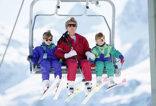 The royals take the slopes! Prince William and Prince Harry were decked out in ski gear while on holiday with Princess Diana in Austria.
Photo: Getty 