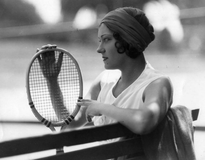 The 1920s film idol claimed tennis was one of her favorite sports
Photo: Getty