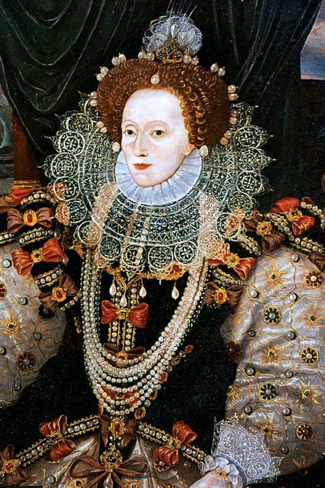 Elizabeth I was said to have 3,000 gowns decorated with pearls, as well as 80 wigs festooned with them. It's an embellishment that's been embraced by fashion designers, especially in recent years.
Photo: ANN RONAN PICTURES/GETTY
