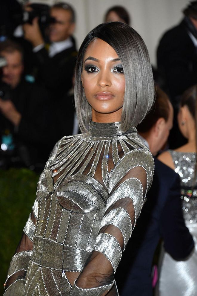 Jourdan Dunn's smooth, rounded bob looks even sleeker with a wash of gradient color.
