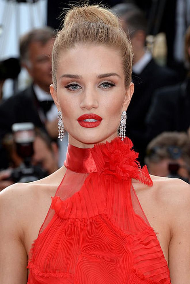 Rosie Huntington-Whiteley attends a screening of "The Unknown Girl (La Fille Inconnue)" at the annual 69th Cannes Film Festival at Palais des Festivals on May 18, 2016 in Cannes, France.
Photo: Getty Images