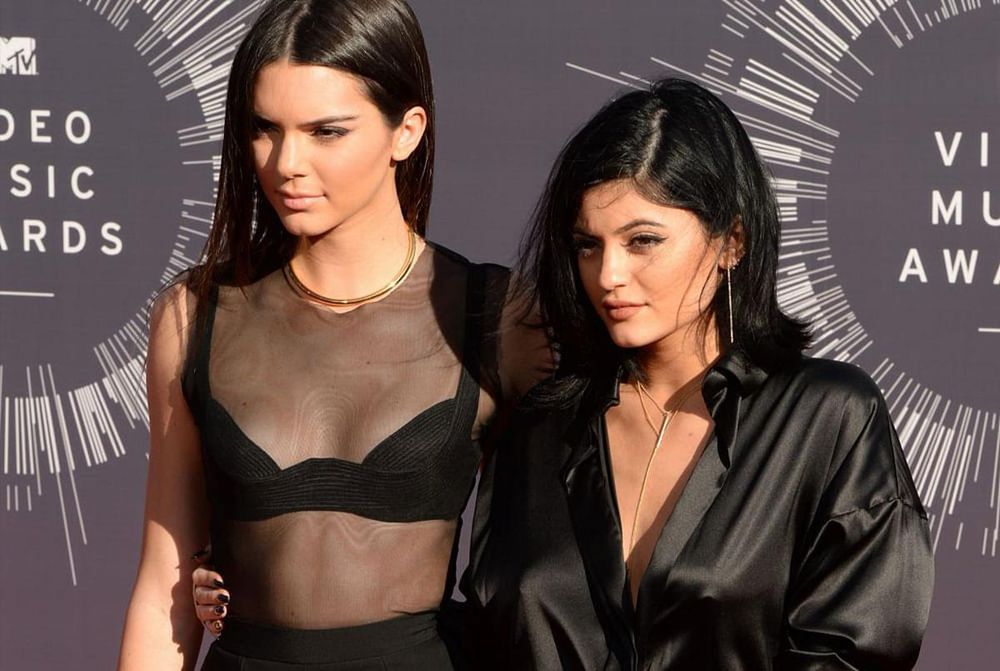 Kendall And Kylie Jenner To Trademark Their Names - Harper's Bazaar  Singapore