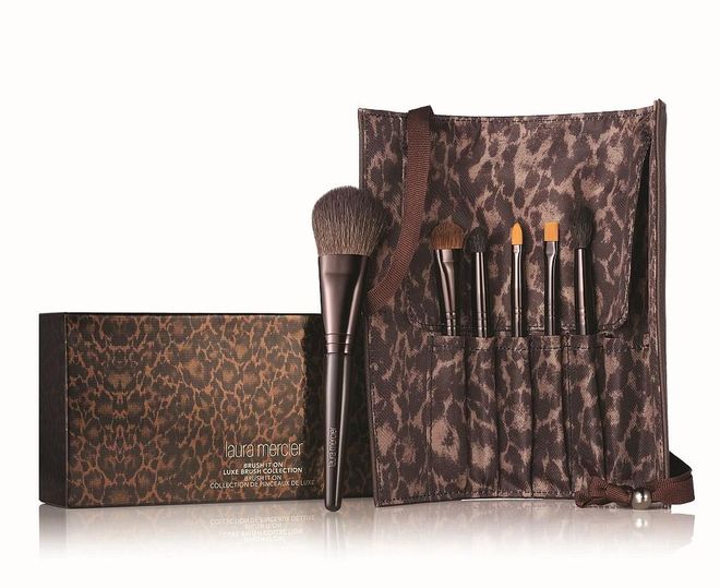 With six of Laura Mercier's most versatile brushes, including my personal all-time favourites like Cheek Colour Brush and Secret Camouflage Brush, this is perfection wrapped up in one fierce package. 