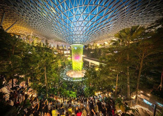 Two developments designed by architect 
Moshe Safdie in the last decade got everyone talking: Integrated resort Marina Bay Sands, which forever changed our skyline when it opened in 2010, and 2019’s Jewel Changi Airport, a nature-themed 
shopping and lifestyle destination in the airport.