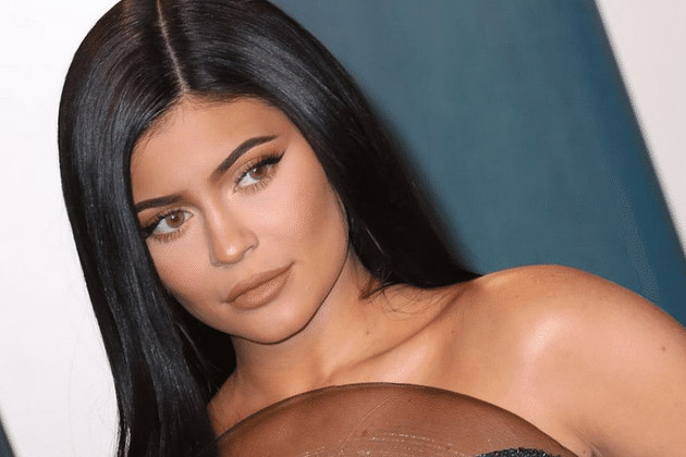 Kylie Jenner Says She's Been Struggling After Giving Birth To Her Son