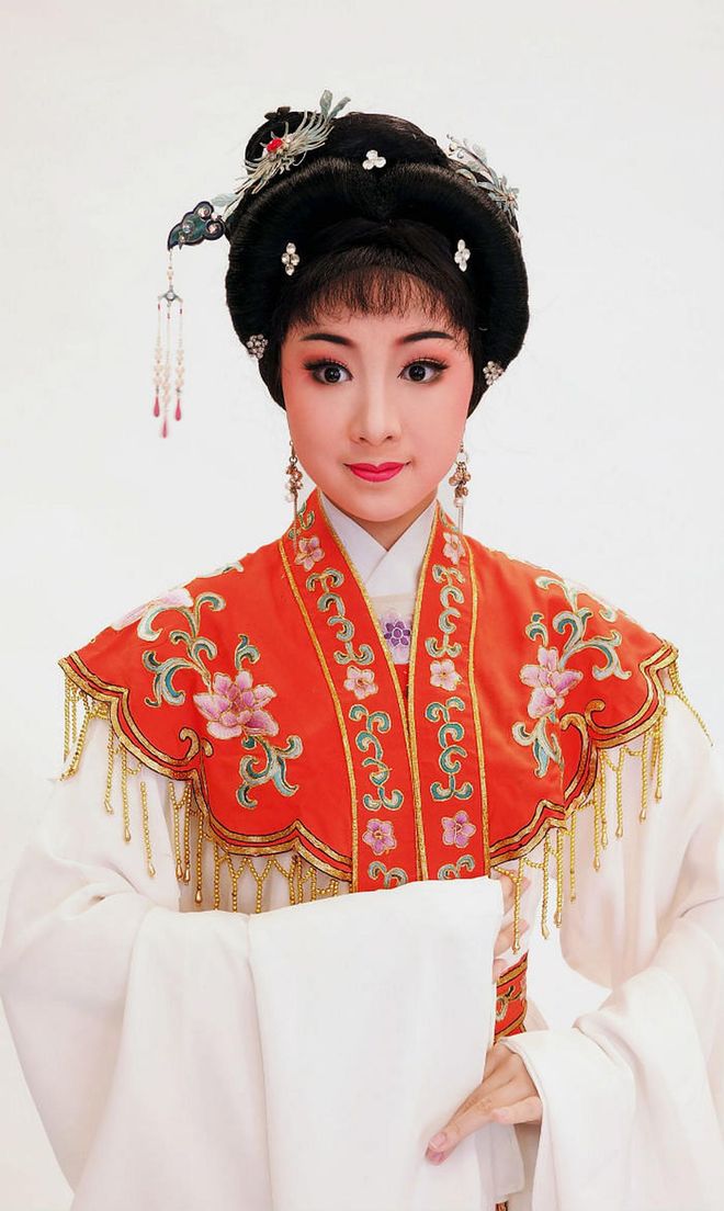 Tan Wei Tian as Lady Liu Ming Zhu