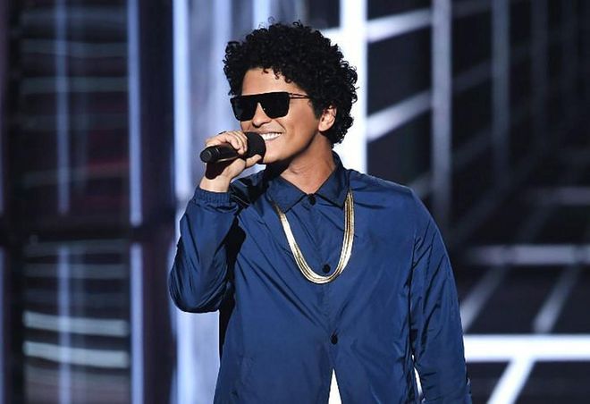 Last month, Bruno Mars donated $1 million to help MGM employees who have been affected by the pandemic. “The people at MGM have given Bruno Mars the rare opportunity to be able to continuously gig while he's in the creative process of working on his next album,” a spokesperson for the singer said in a statement to ET Canada. “With the closures across Las Vegas, Bruno wanted to show his appreciation to the amazing employees who help make these shows possible in hopes that we'll all be out of this situation and having fun together again very soon.”

Photo: Getty