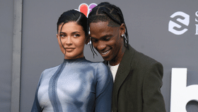 Kylie Jenner And Travis Scott Walk Billboard Music Awards Red Carpet With Daughter Stormi