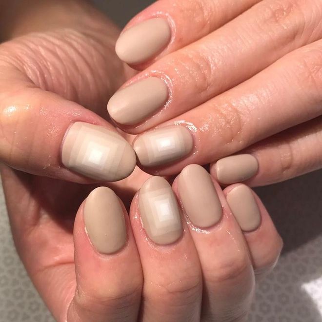 Nude cubism fit for a modern bride. Photo:  @vanityprojectsmia