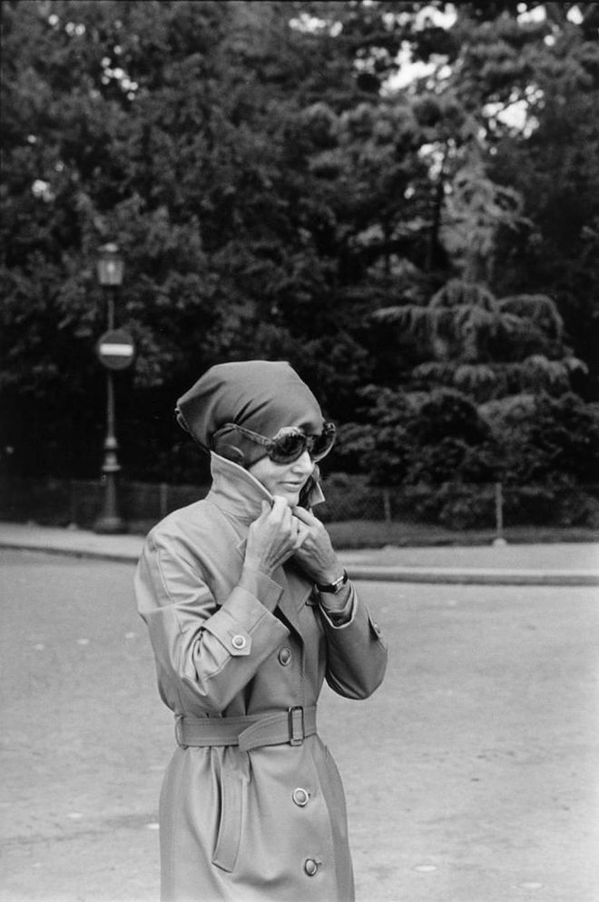 There's no better way to go undercover than a great head scarf and big shades à la Jackie O.

Photo: Alain Nogues / Getty