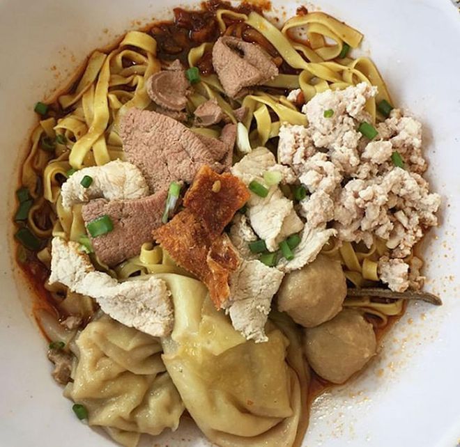 Famed for its Michelin Star status, who knew that this low key noodle stall is a culinary superstar? Despite its super casual settings, you have to wait up to two hours (we are NOT joking!) just to get your hands on these famous pork noodles. 

Photo: Instagram