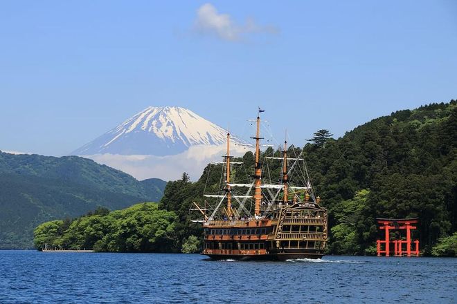A tranquil nature retreat, Hakone has a little something for everyone. Indulge in an onsen experience with views of Mount Fuji (our favorite is Tenzan Tohji-kyo ), cruise along Lake Ashi, and check out the Hakone Open Air Museum for Art. Photo: Shutterstock