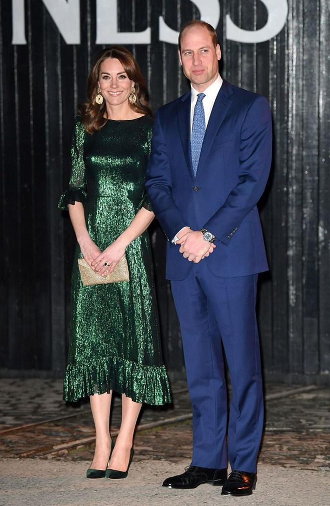 Kate wears a shimmery green gown, the same dress that Princess Beatrice also has in her closet.

Photo: Getty