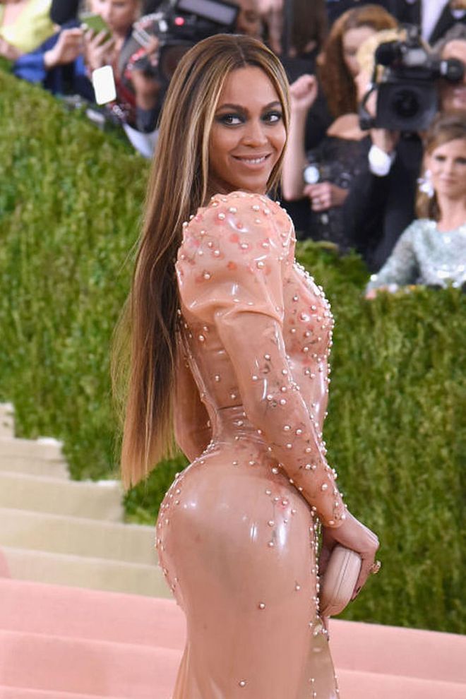 Even though Beyoncé's known for her curves, she once made headlines for the Master Cleanse liquid diet that she used to lose weight for Dreamgirls. Known as the "Lemonade" diet, the Master Cleanse recommends an elixir consisting of water, lemon juice, maple syrup, and cayenne pepper. For now, she seems to have sworn off juice cleanses in favor of temporary veganism, which eliminates all animal products from your diet. Photo: Getty 