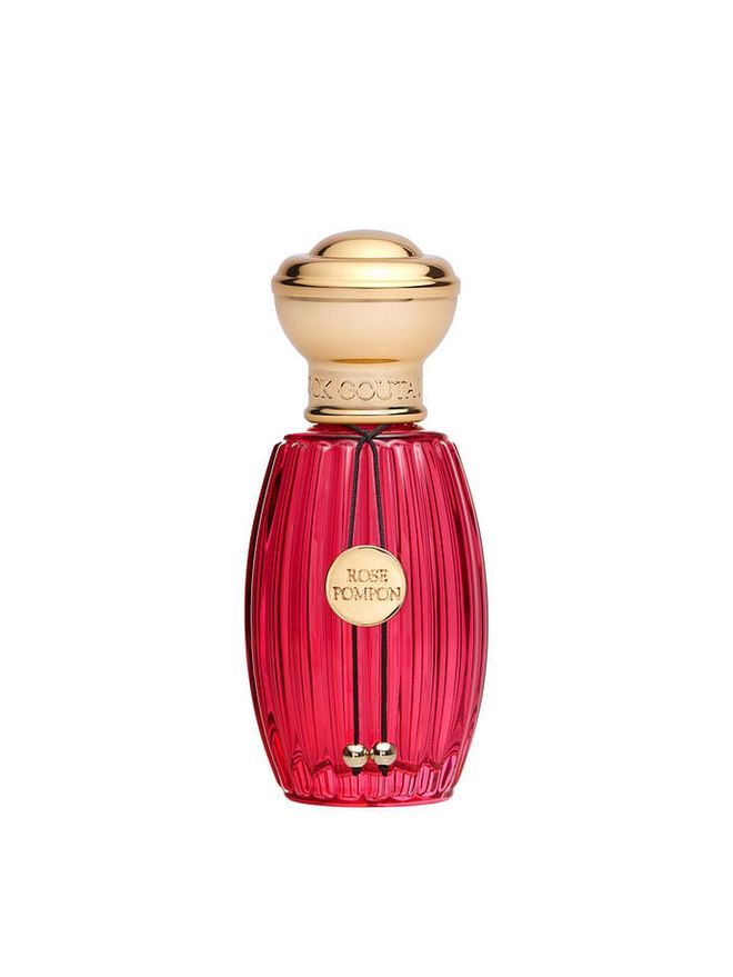 An exclusive fragrance to Asia, this eau de parfum version of the house's famous Rose Pompon fragrance sees the rose in full bloom. The rose here is more full-bodied and voluptuous, whilst still having the easy-going fruity nature of the original EDT. Denser and sweeter, it recalls the image of fun and laughter on a Parisian night. 