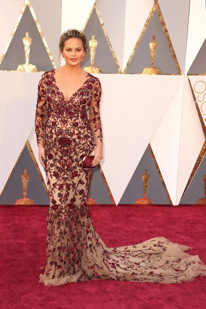 Dressing Chrissy Teigen for the 2016 Oscars Red Carpet
