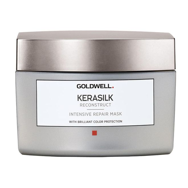 Enriched with Hyaloveil, a proprietary complex, and keratin, this buttery-rich mask penetrates deep into the hair shaft, to restore smoothness, shine and strength to dry and damaged hair.
