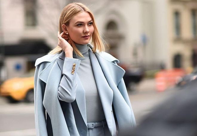 Karlie Kloss in monotone outfit