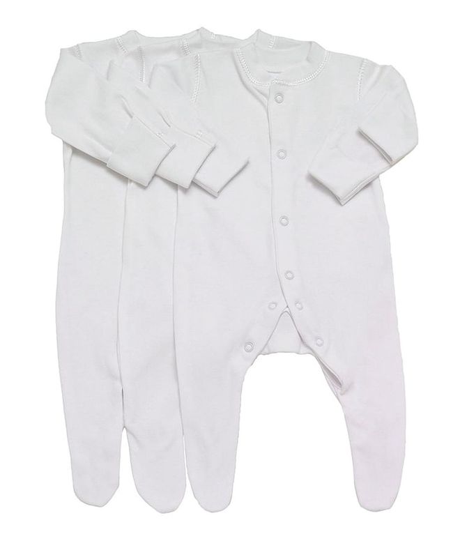 Even in hot, hot Singapore— your baby needs something simple to wear. Mothercare’s essentials are designed
with baby’s comfort and safety in mind. Sleepsuits, $48 for a three-pack, Mothercare