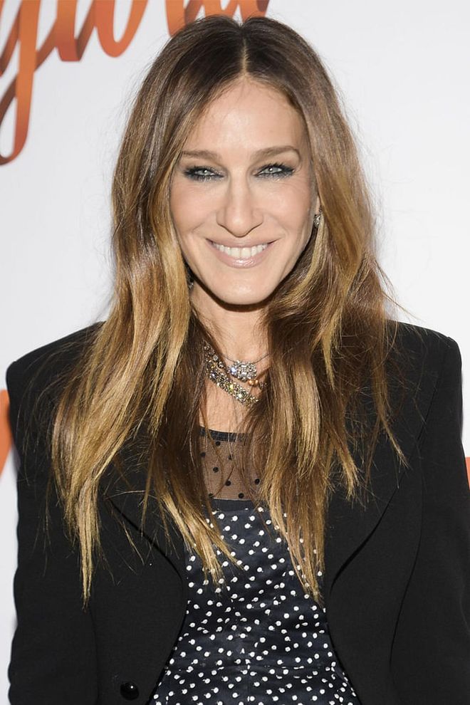 SJP maintains her style and hair icon status with this dramatic half brunette, half blonde coloring.