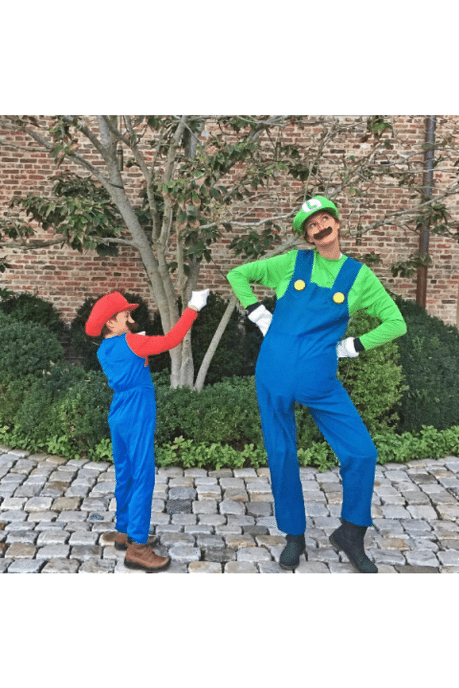 The supermodel and her son dressed as Mario and Luigi. 