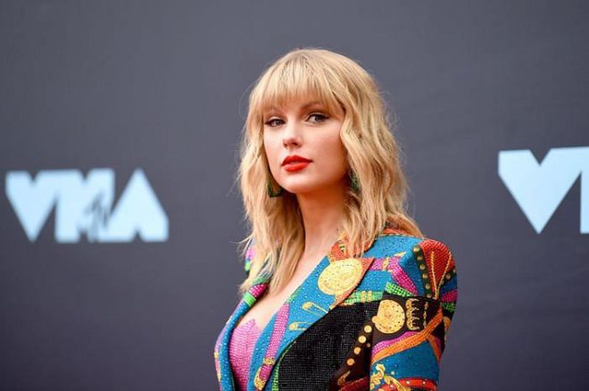 Taylor Swift took to Instagram to announce that she has donated an undisclosed amount of money to the World Health Organization and Feeding America. The singer has also been supporting fans that have been personally affected by the coronavirus pandemic by paying their health care costs.

Photo: Getty