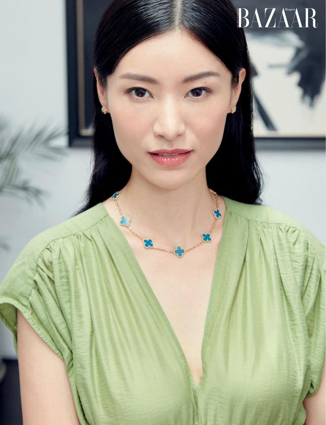 Wu wears her own dress and Van Cleef & Arpels earrings and necklace
