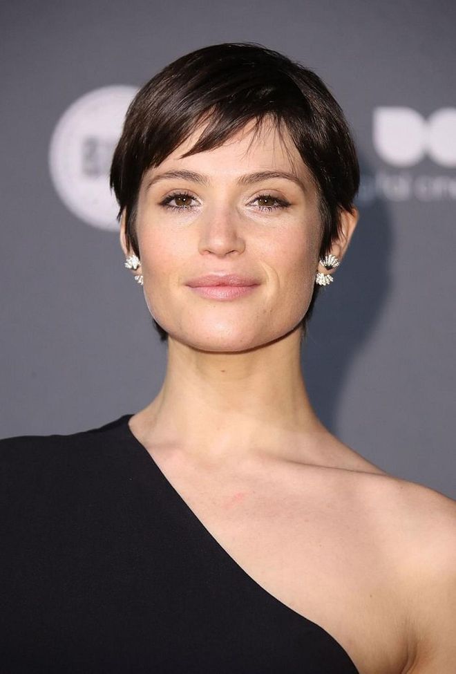 Behold one of the sweetest pixie cuts we've spotted yet this year—a piece-y fringe masterpiece we're bookmarking for summer. 
